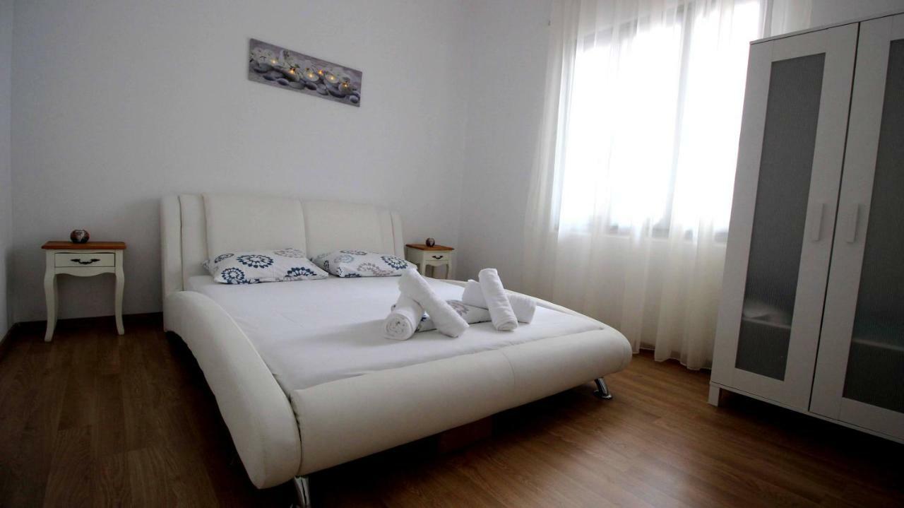 Perigiali Apartment Kavála Eksteriør bilde